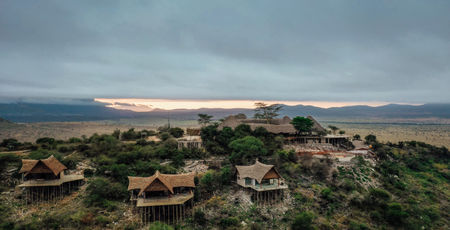 Lions Bluff Lodge