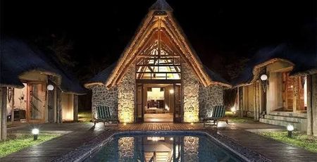 Black Rhino Game Lodge     