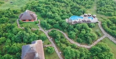 Buffalo Safari Lodge