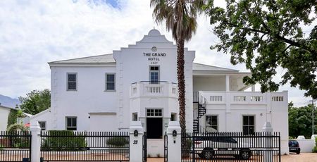 The Grand Hotel Robertson