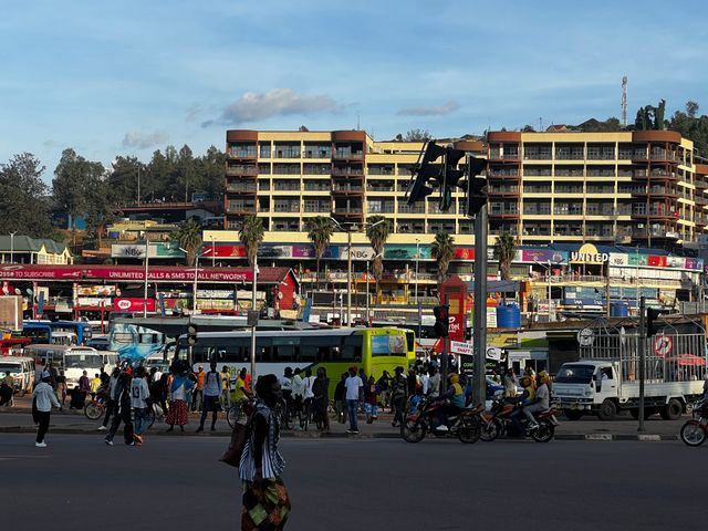 Reisspecialist Joanna op studiereis door Rwanda | Matoke Tours