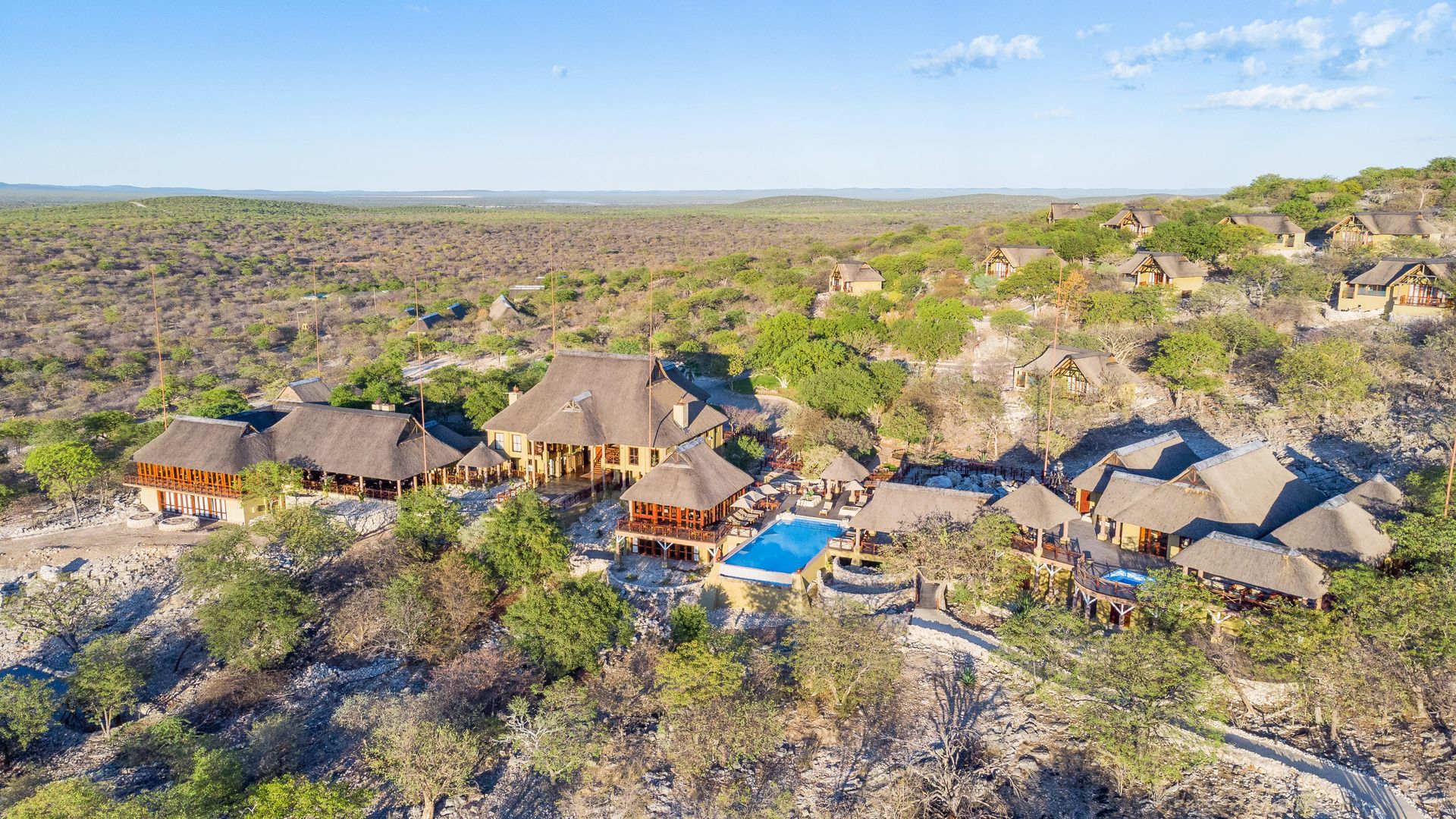 Epacha Game Lodge » Namibië » Matoke Tours