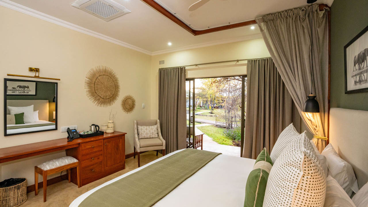 Insika Lodge » Zimbabwe » Matoke Tours