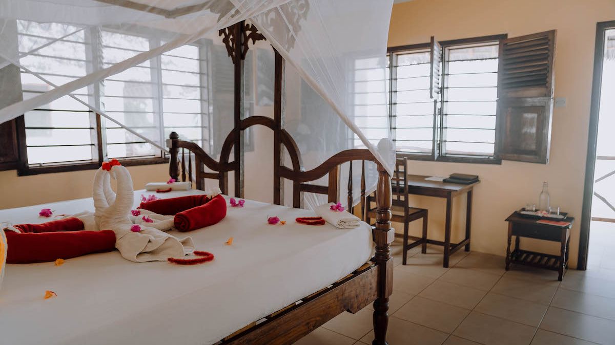 Blue Oyster Hotel » Tanzania » Matoke Tours