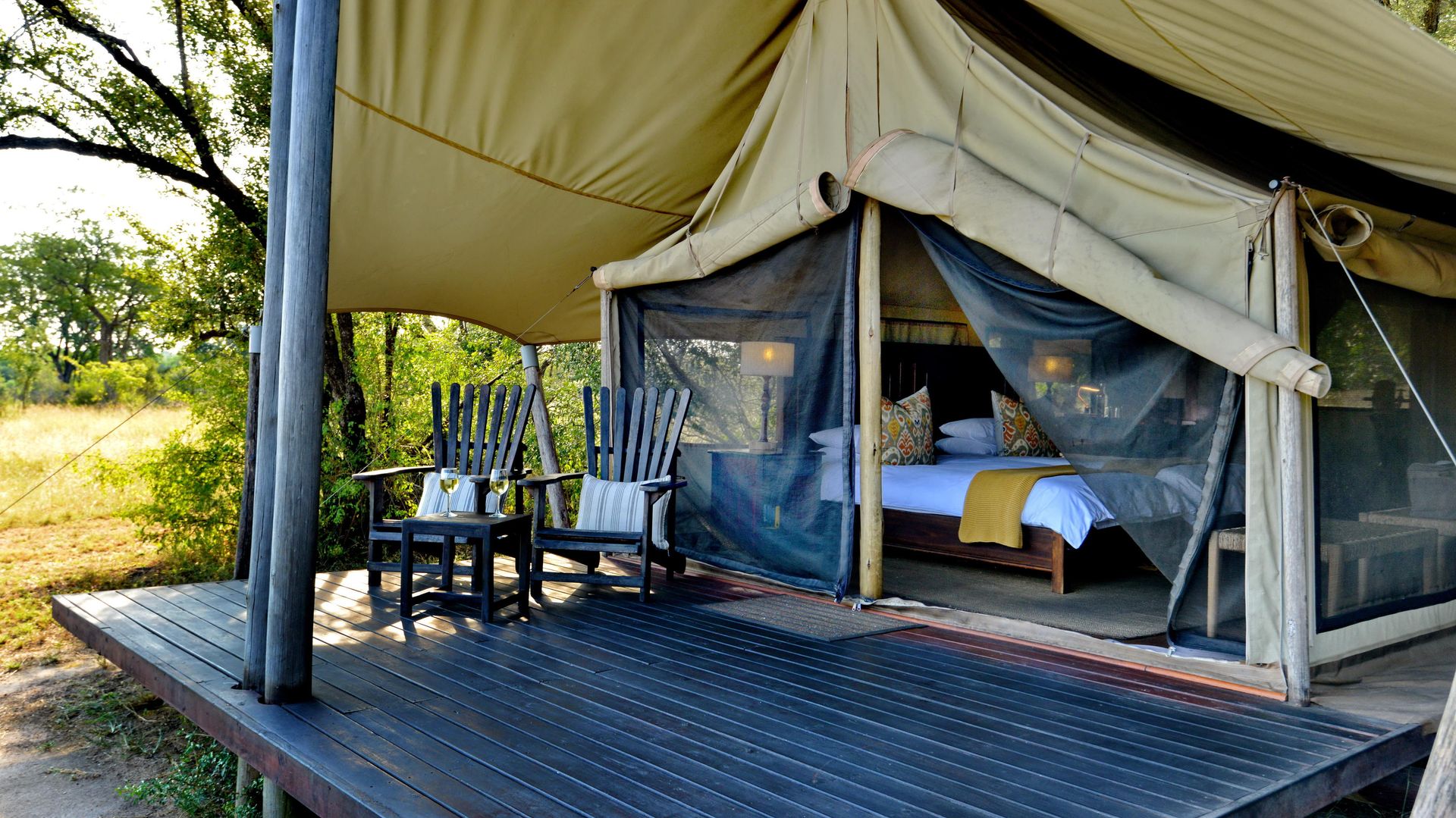 Rhino Walking Safari Plains Camp » Matoke