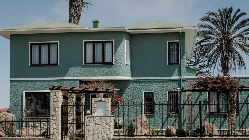 Fritz Manor » Namibië » Matoke Tours