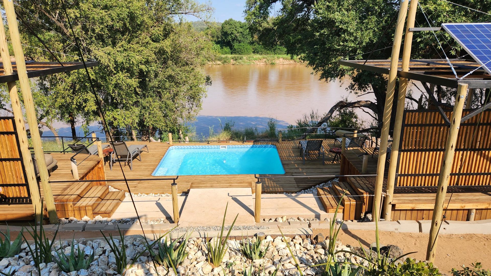 Bundox River Lodge » Matoke