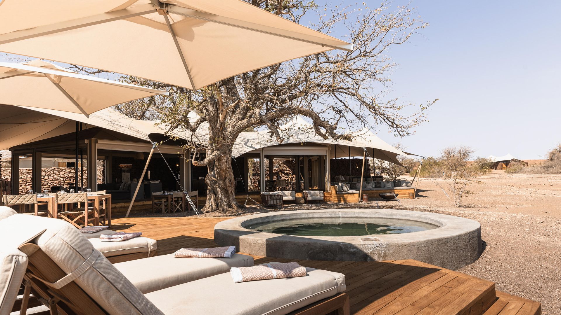 Desert Rhino Camp » Namibië » Matoke Tours