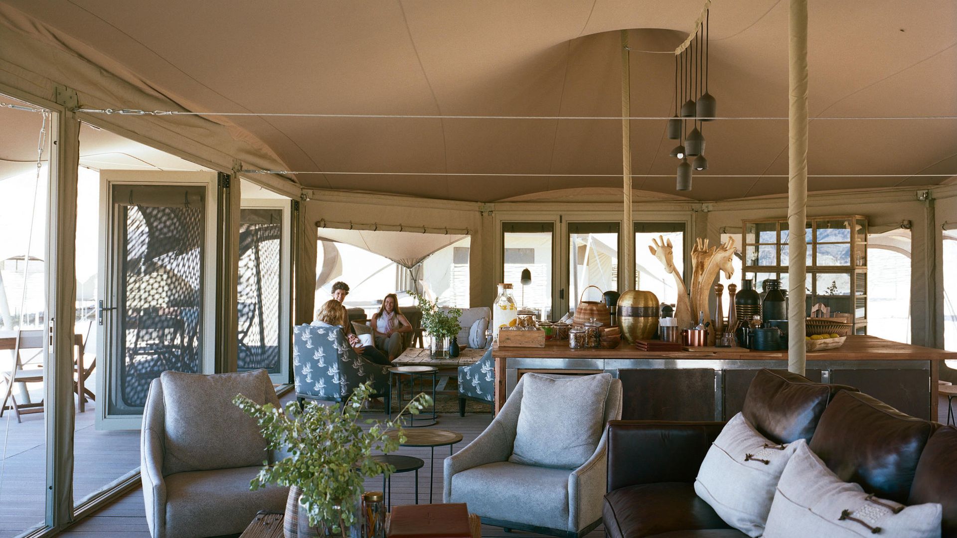 Hoanib Valley Camp » Namibië » Matoke Tours