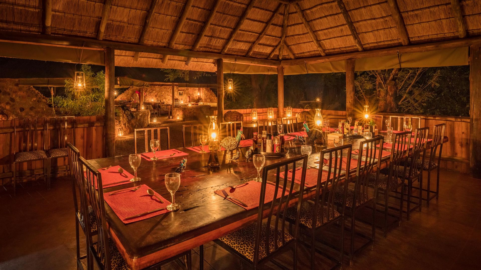 Mosetlha Bush Camp & Eco Lodge » Matoke