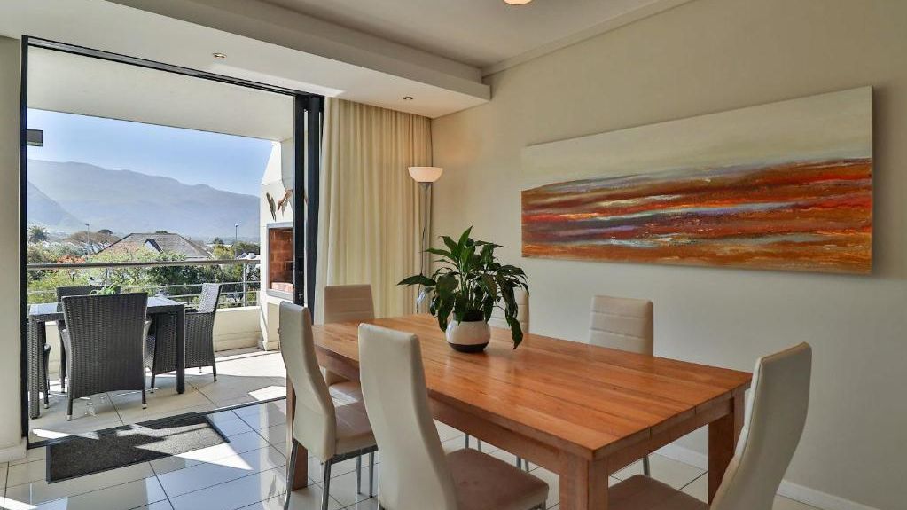 Whale Coast All Suite Hotel » Matoke