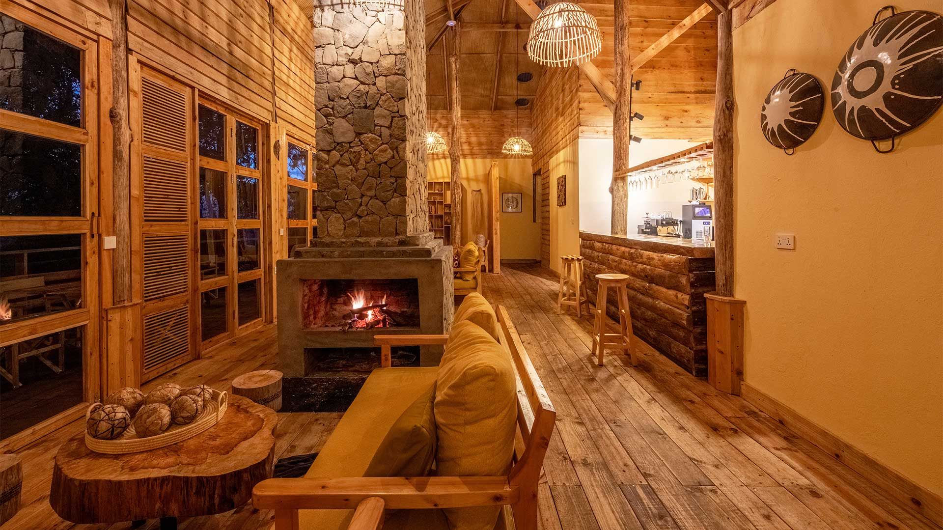 Munazi Lodge » Rwanda » Matoke Tours