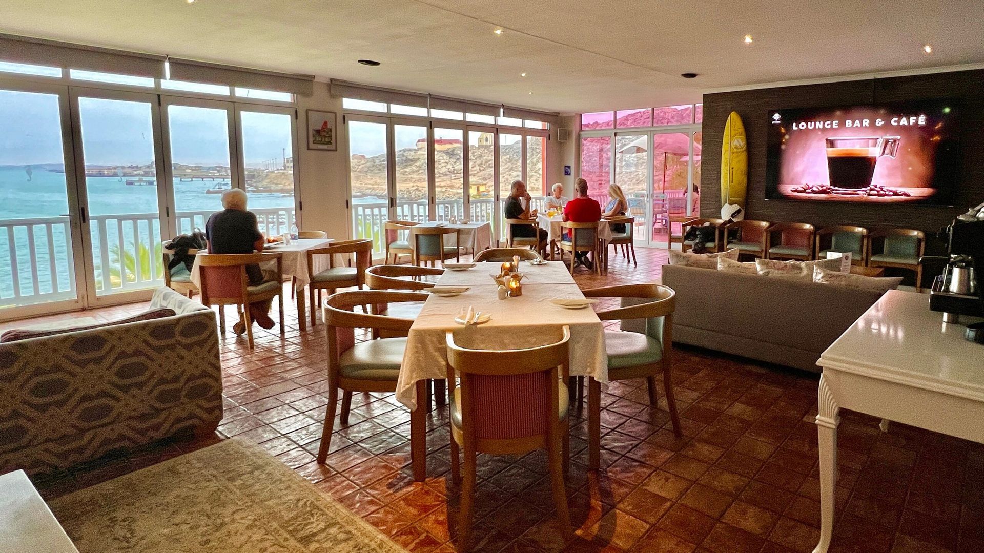 Nest Hotel » Namibië » Matoke Tours