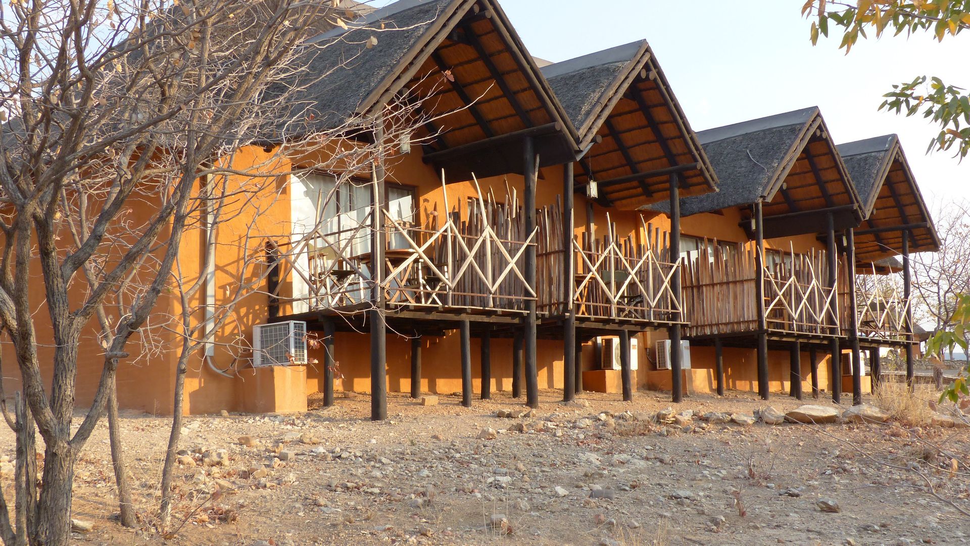 Opuwo Country Lodge » Namibië » Matoke Tours