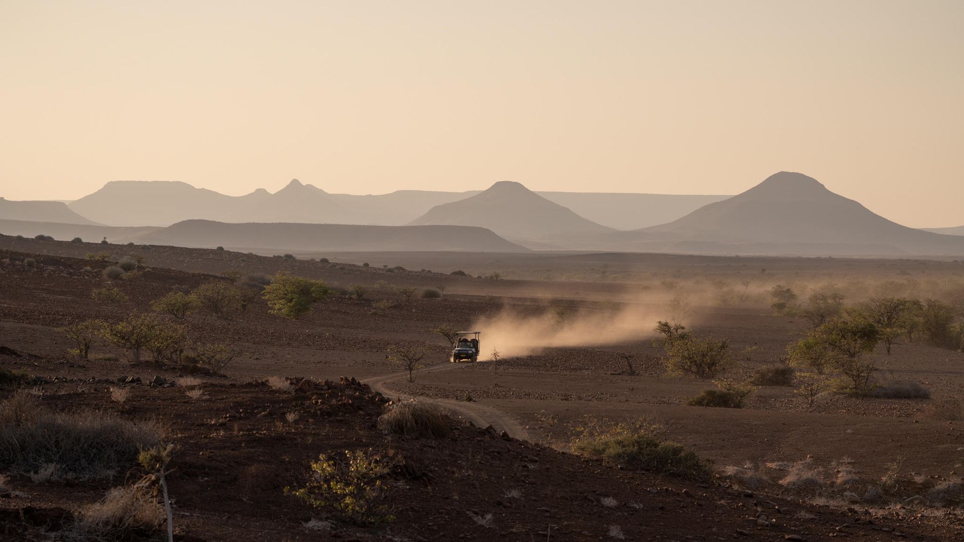Desert Rhino Camp » Namibië » Matoke Tours