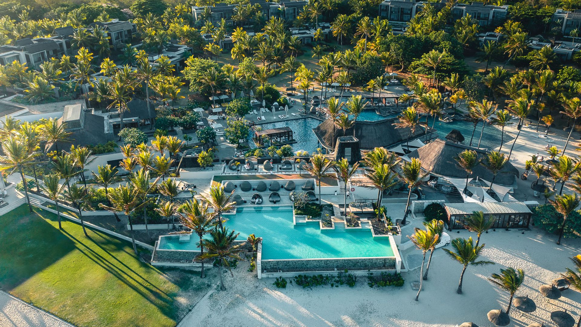 Long Beach Resort » Matoke
