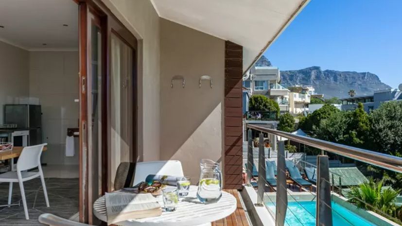 Camps Bay Village » Matoke