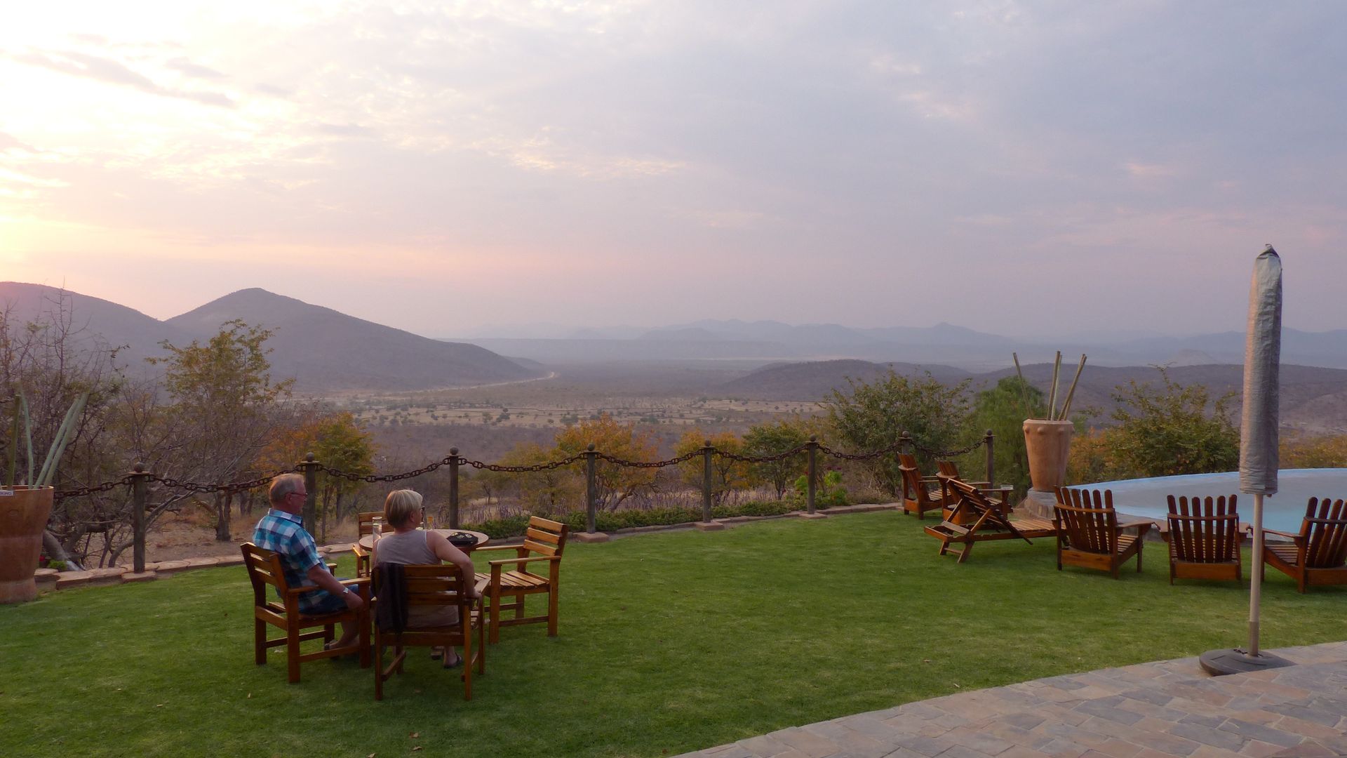 Opuwo Country Lodge » Namibië » Matoke Tours