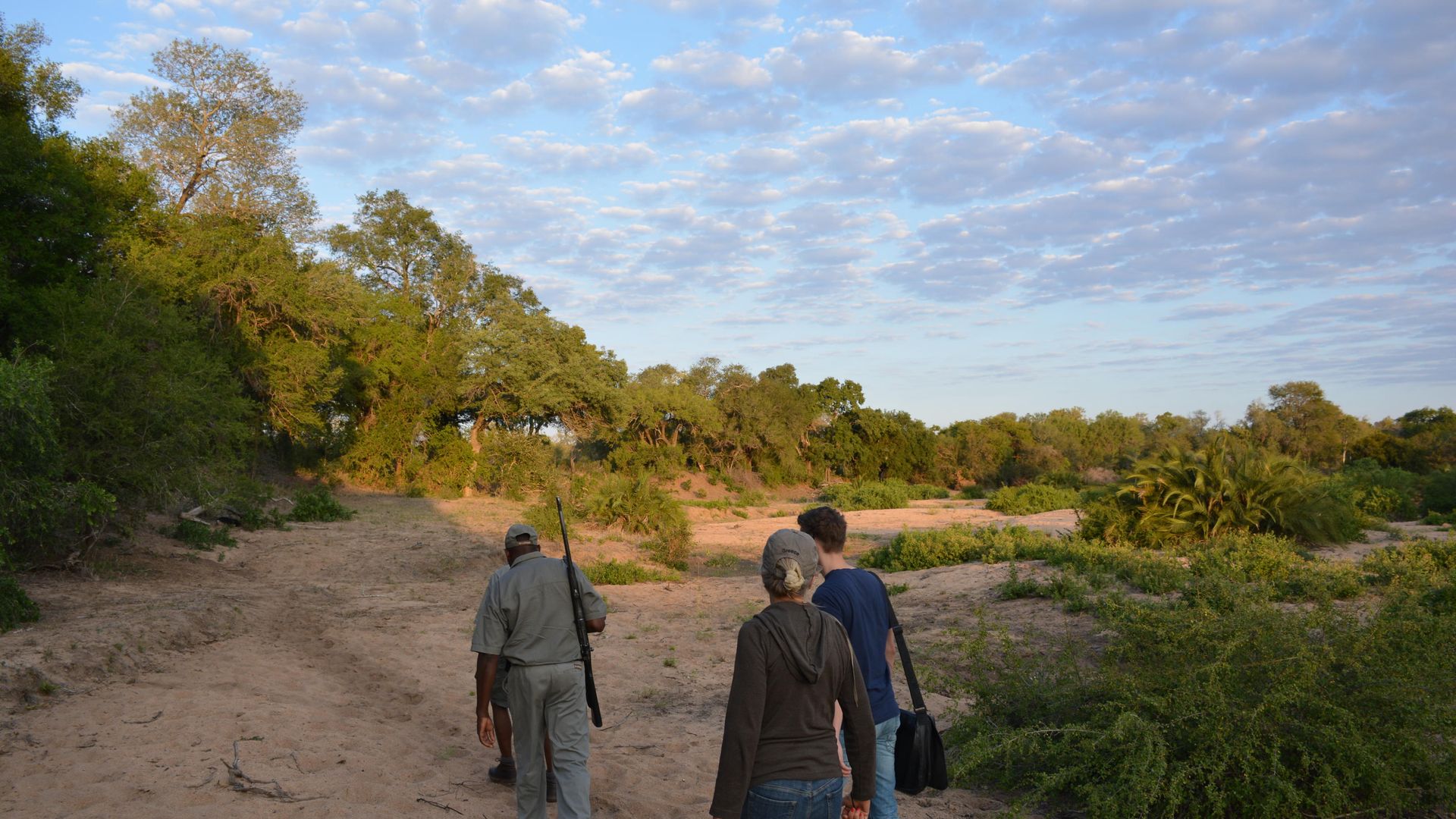 Rhino Walking Safari Plains Camp » Matoke