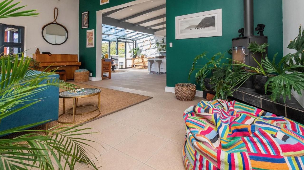 Hout & About Guesthouse » Matoke