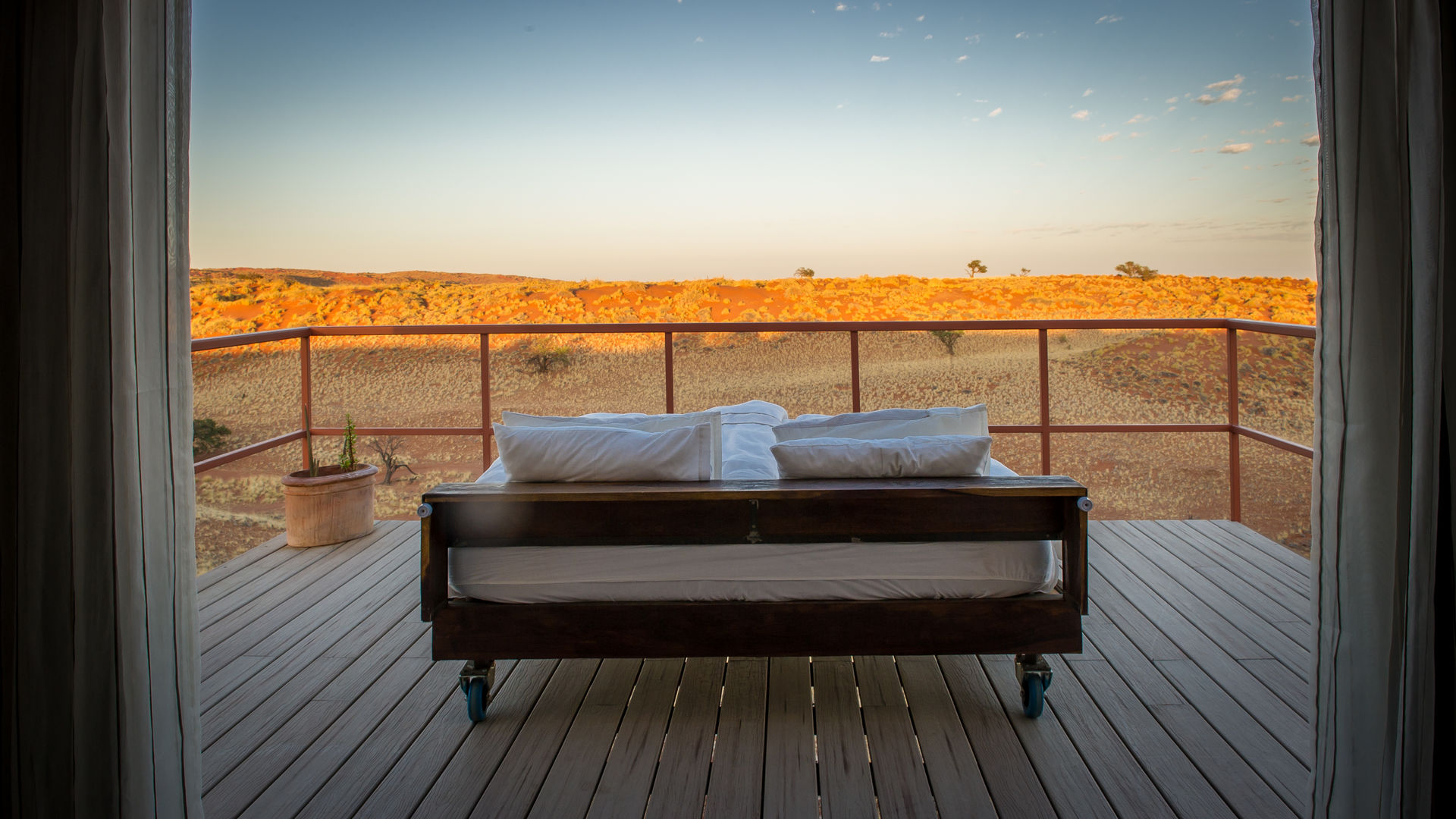 Namib Dune Star Camp » Matoke