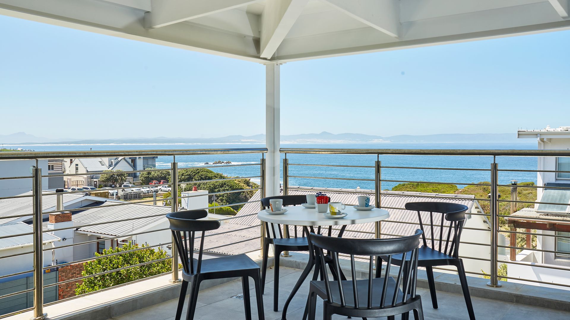 One Marine Drive Boutique Hotel » Matoke