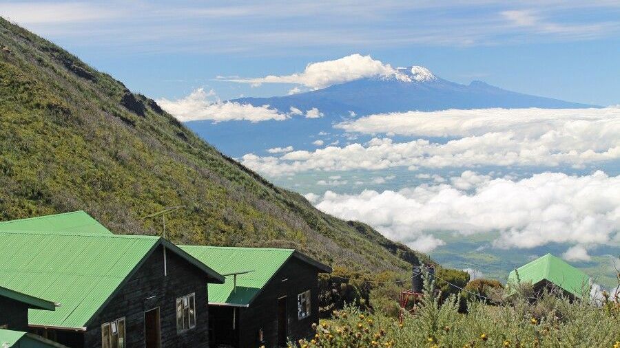 Mount Meru - Saddle huts 3570 meter » Matoke