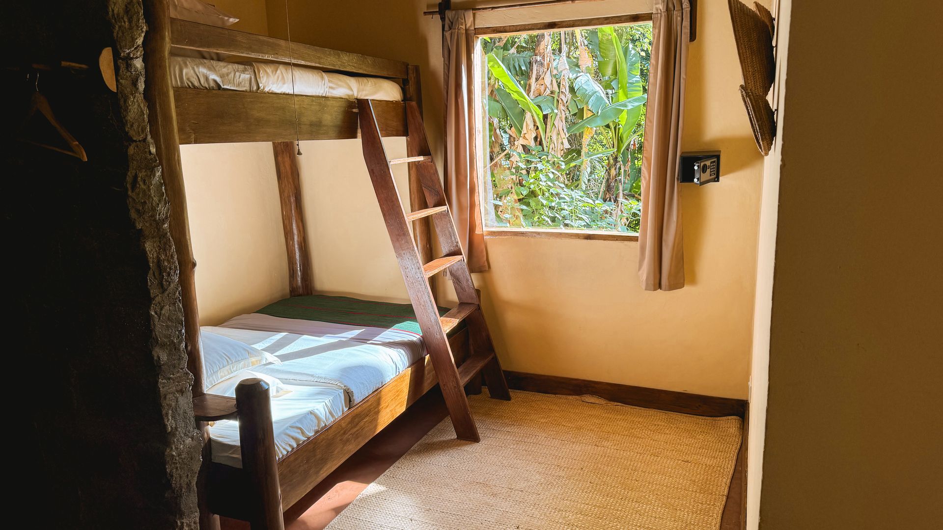 Sipi Heritage Lodge - Waterfall cottage » Matoke