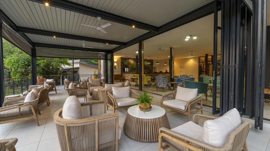 Waterfalls Lodge » Zimbabwe » Matoke Tours