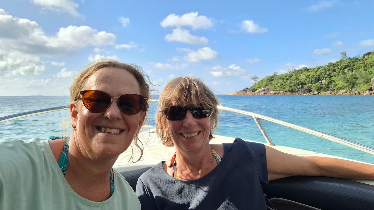 Michele en Marielle van Matoke Tours op studiereis naar de Seychellen