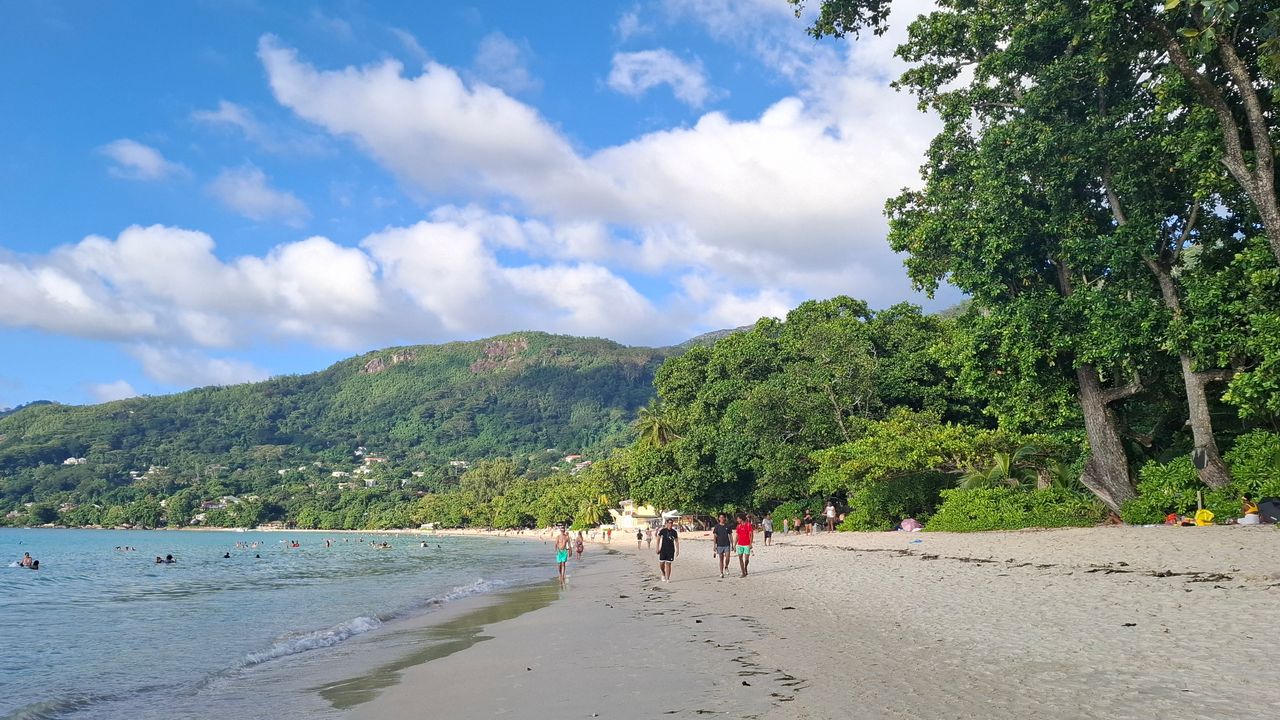 Michele en Marielle van Matoke Tours op studiereis naar de Seychellen