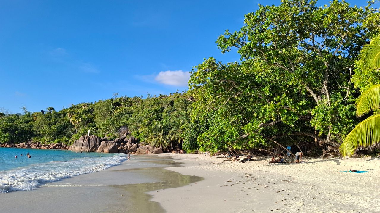 Michele en Marielle van Matoke Tours op studiereis naar de Seychellen