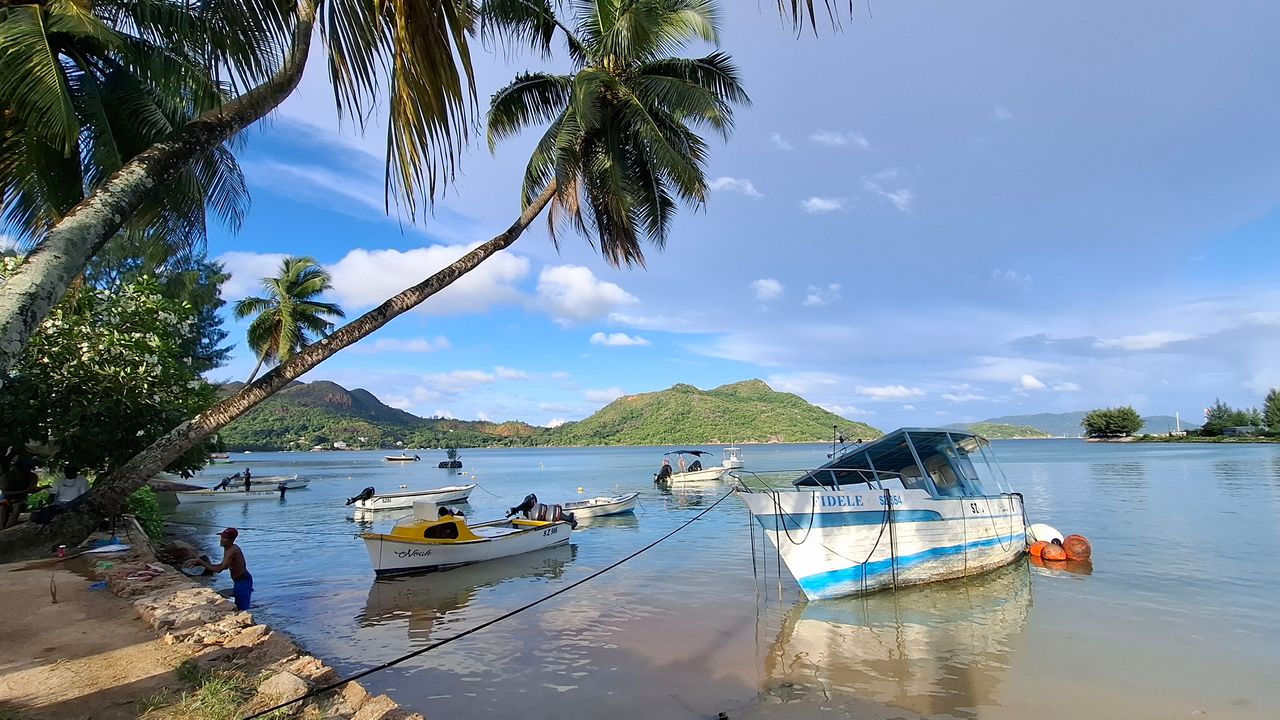 Michele en Marielle van Matoke Tours op studiereis naar de Seychellen