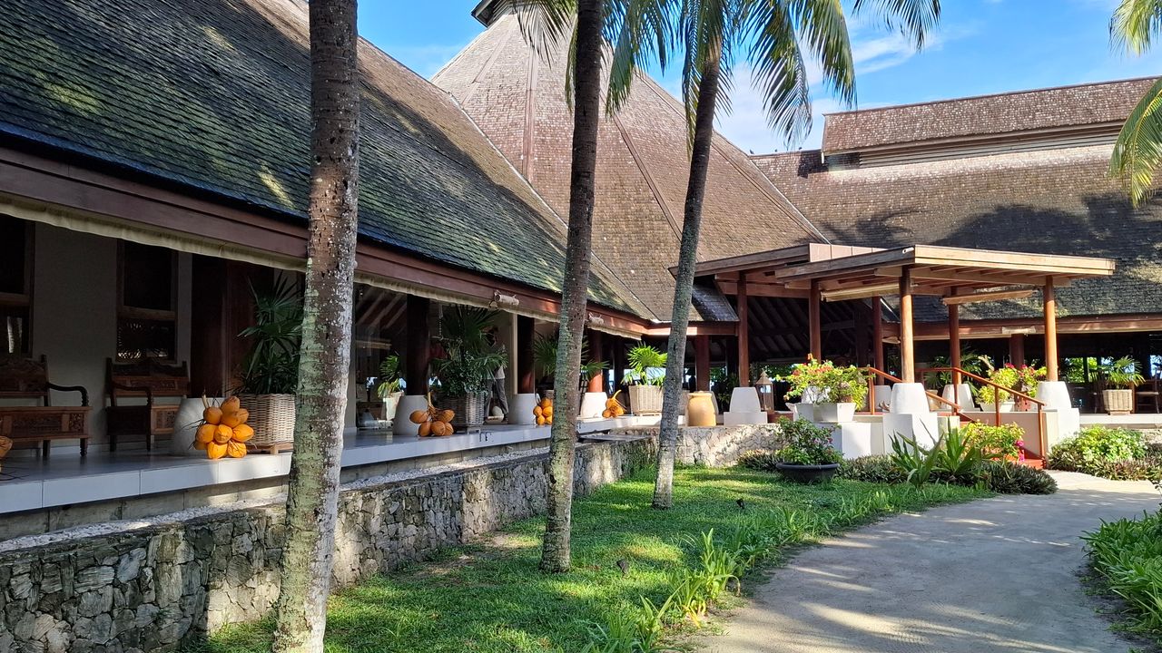 Michele en Marielle van Matoke Tours op studiereis naar de Seychellen