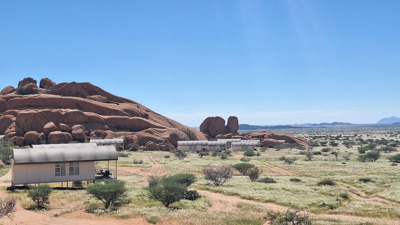 Reisspecialist Marit van Matoke Tours op studiereis in Namibië