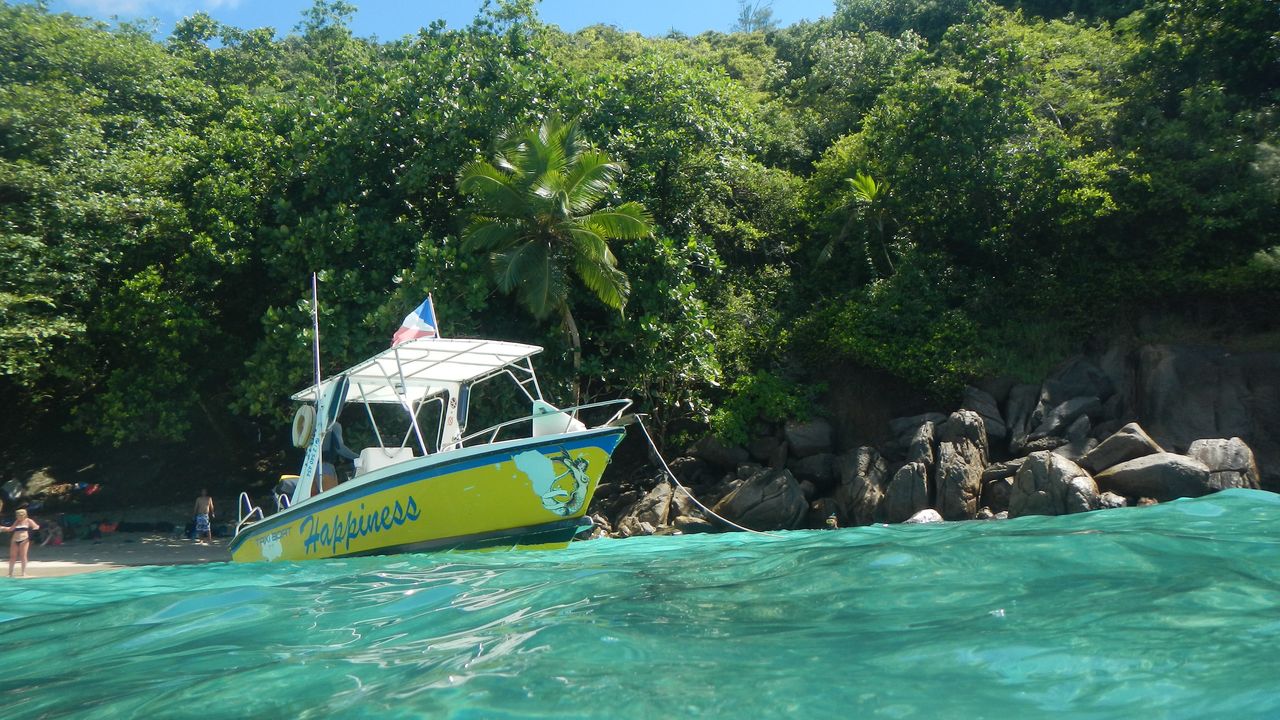 Michele en Marielle van Matoke Tours op studiereis naar de Seychellen