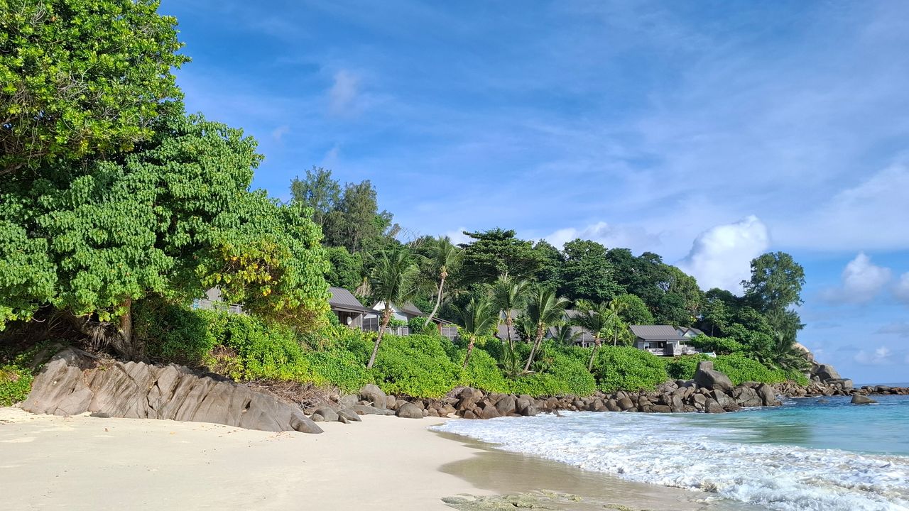 Michele en Marielle van Matoke Tours op studiereis naar de Seychellen