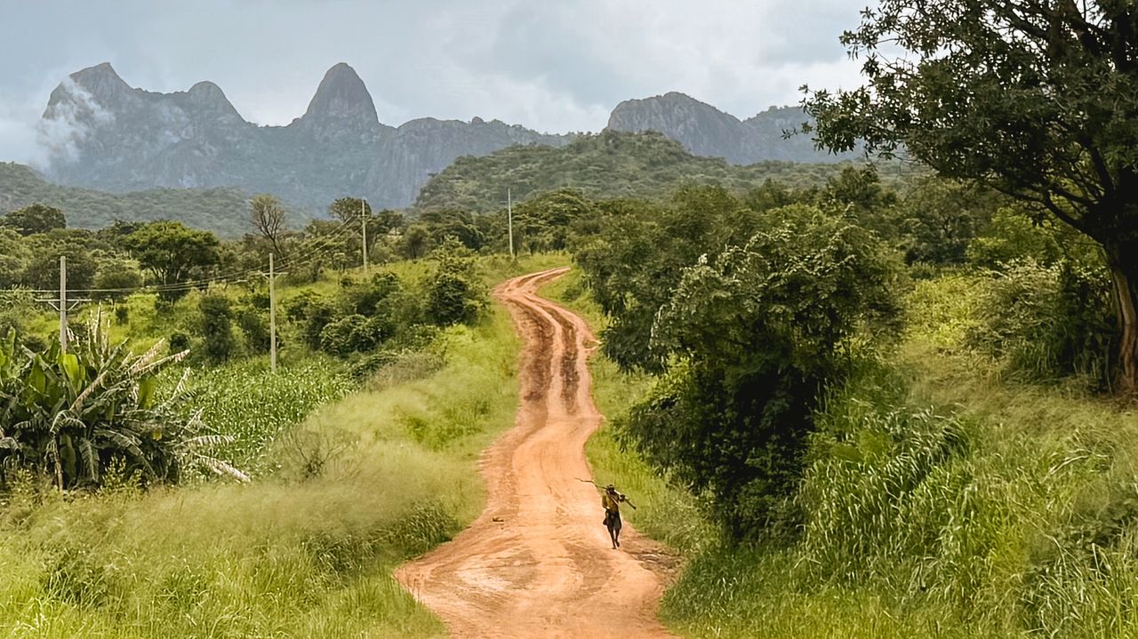 Reisspecialist Celia van Matoke Tours op studiereis door noordoost Oeganda