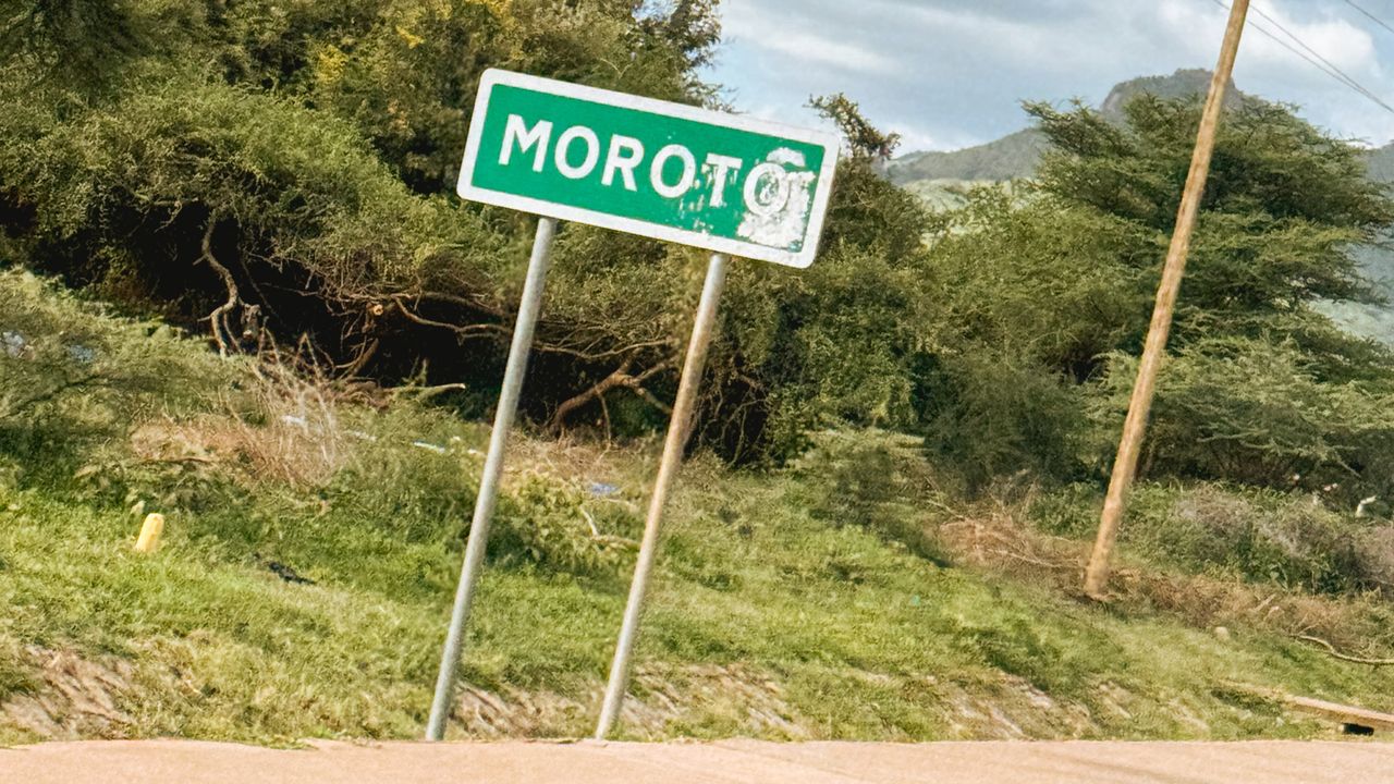 Reisspecialist Celia van Matoke Tours op studiereis door noordoost Oeganda