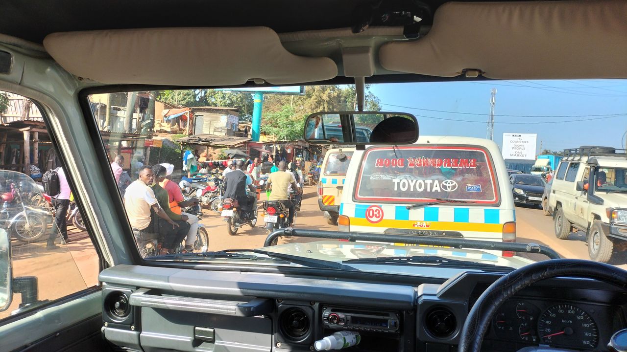 Met gezin op safari naar Oeganda en Zanzibar