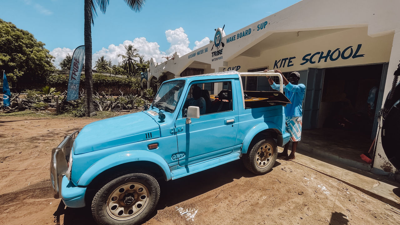 Reisspecialist Iris van Matoke Tours op studiereis in Kenia